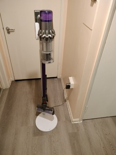 Dyson v11 vacuum cleaner - dyson,