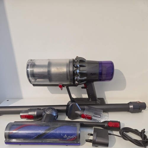 Dyson v11 hoover - dyson,