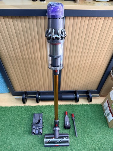 Dyson v11 restored - dyson, cleaned